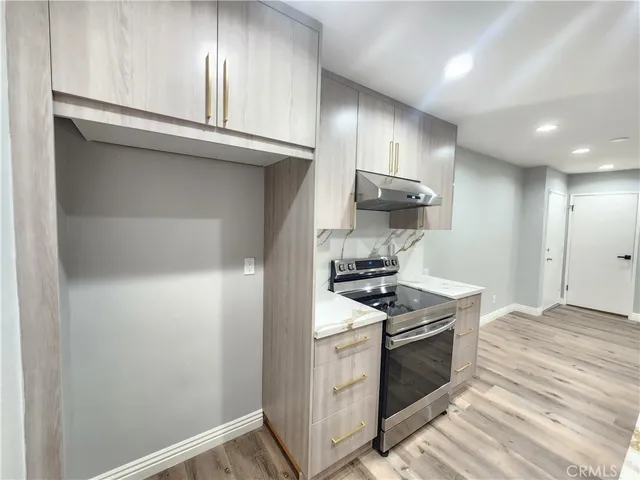 $2,895 | 5460 White Oak Avenue, Unit H106, Encino, CA 91316