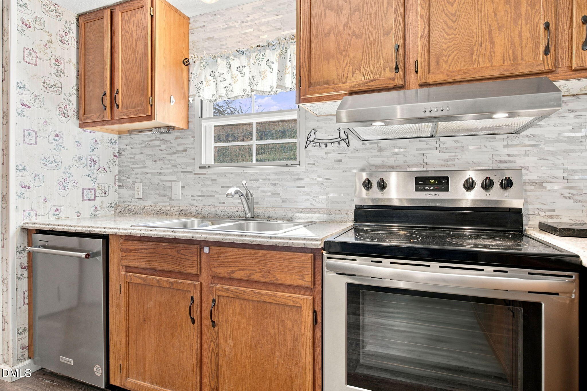 6304 Bannock Court Raleigh, NC 27603 - Photo 9 of 23 32-web-or-mls-IMG_1618_Edit