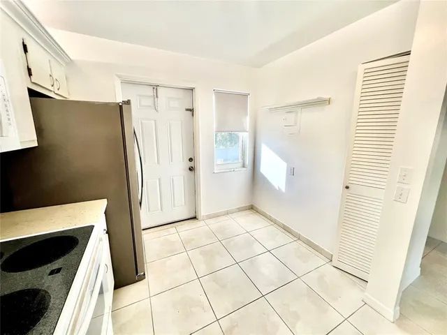 $2,200 | 1000 Northeast 14th Avenue, Unit 503, Hallandale Beach, FL 33009