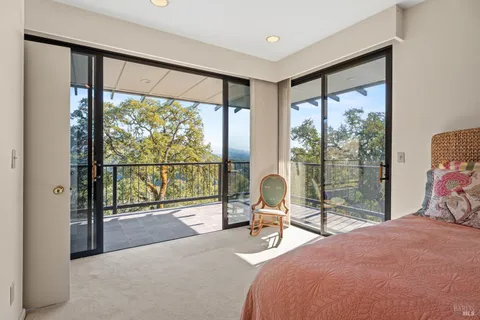 $1,800,000 | 241 Henry Station Road, Ukiah, CA 95482