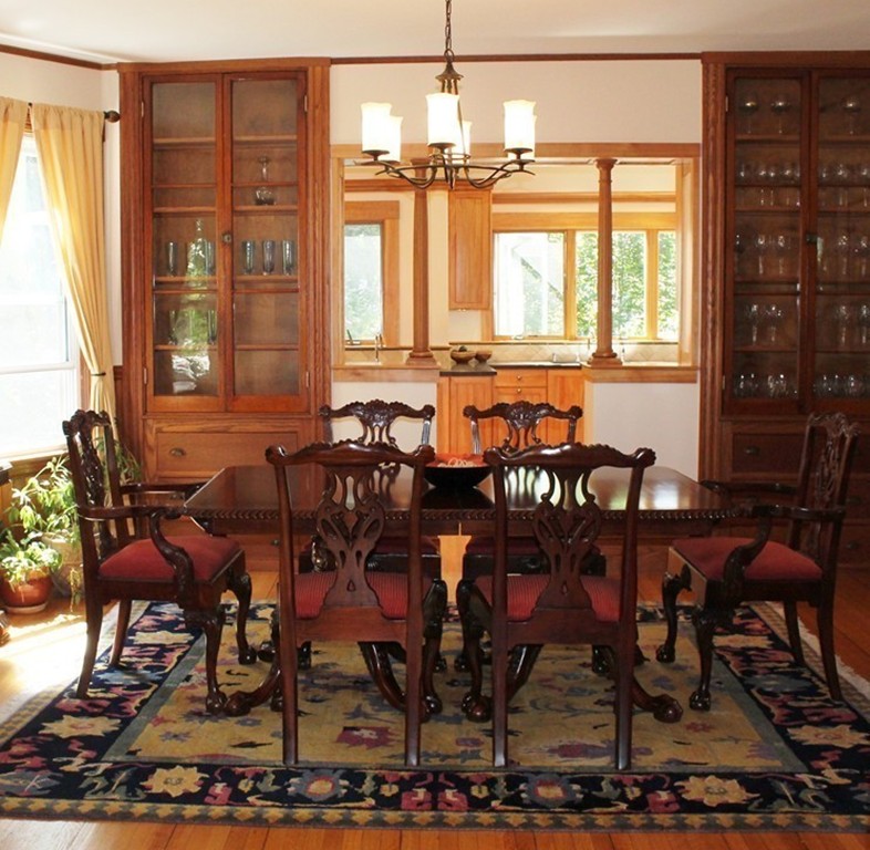 166 Chestnut Street Cambridge, MA 02139 - Photo 10 of 30 a dining room with furniture and window