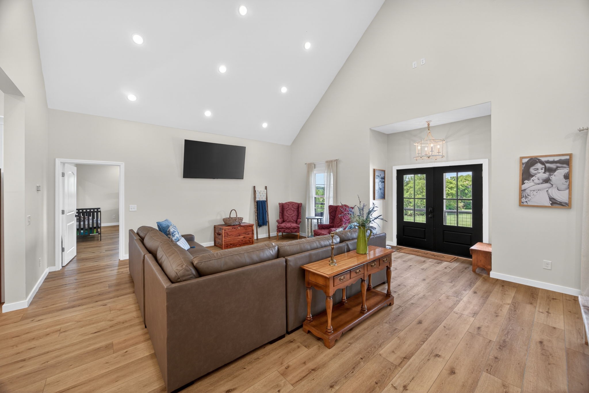 1288 Hills Trace Road Morrison, TN 37357 - Photo 8 of 57 a living room with furniture and a flat screen tv