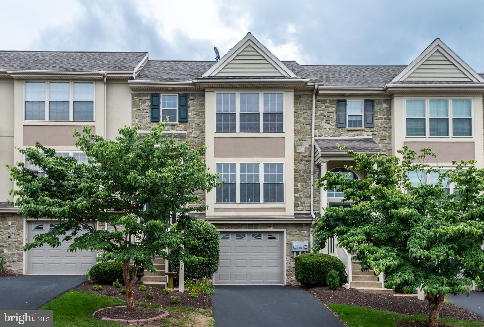 723 Skywalk Lane Lancaster, PA 17601 - Photo 1 of 23 Front View