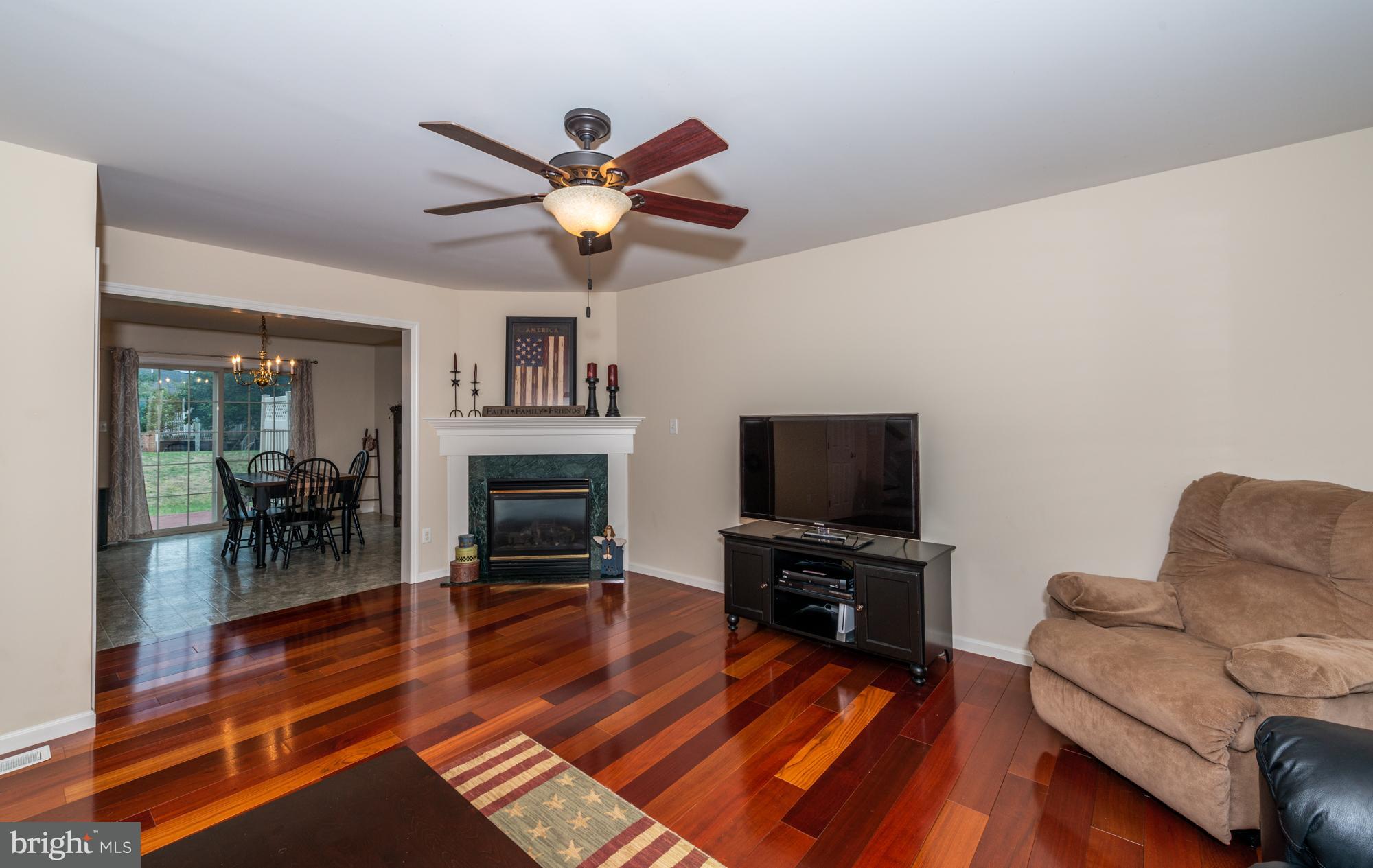 723 Skywalk Lane Lancaster, PA 17601 - Photo 7 of 23 V2