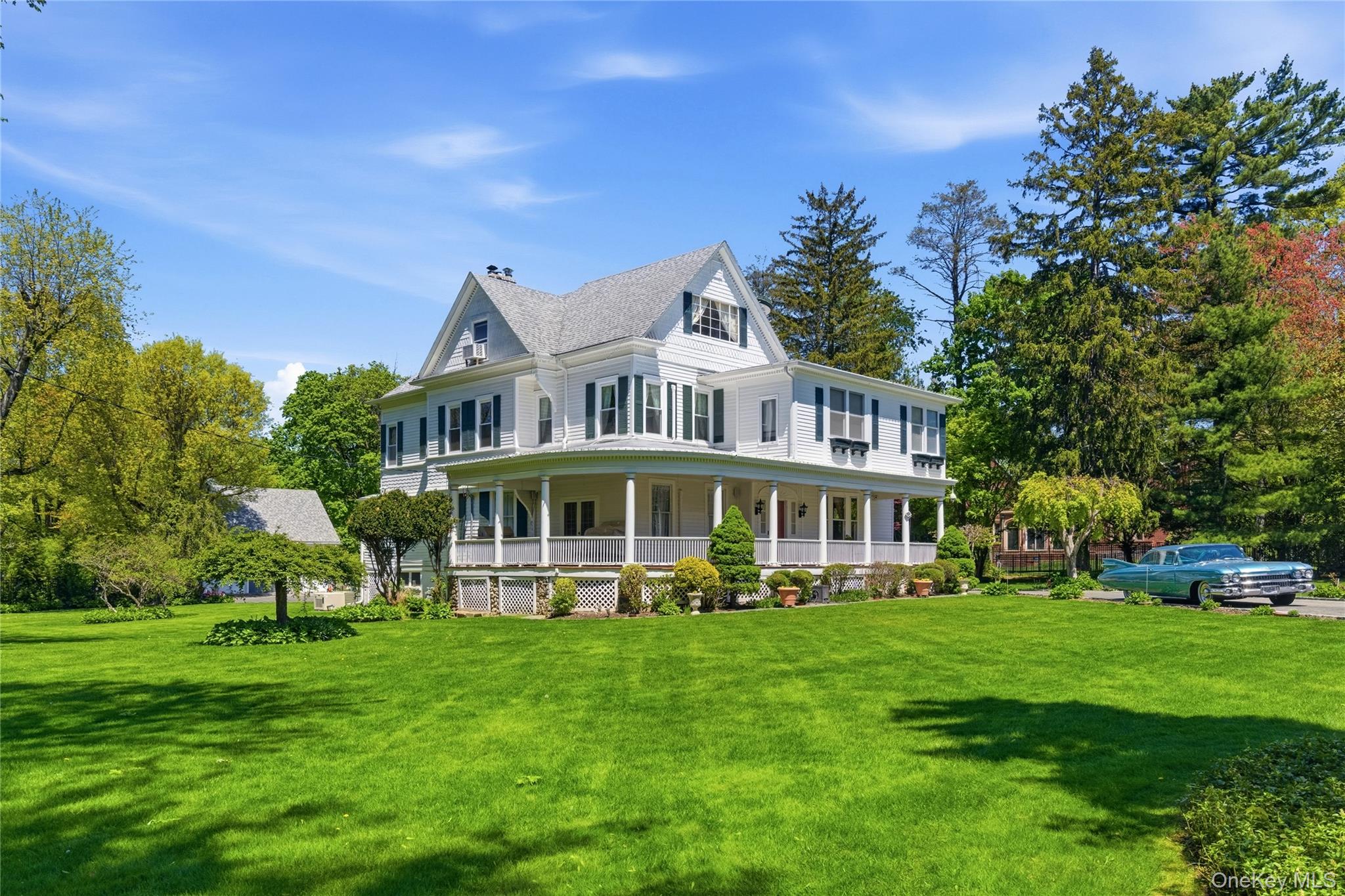 89 Duck Pond Road Glen Cove, NY 11542 - Photo 33 of 37