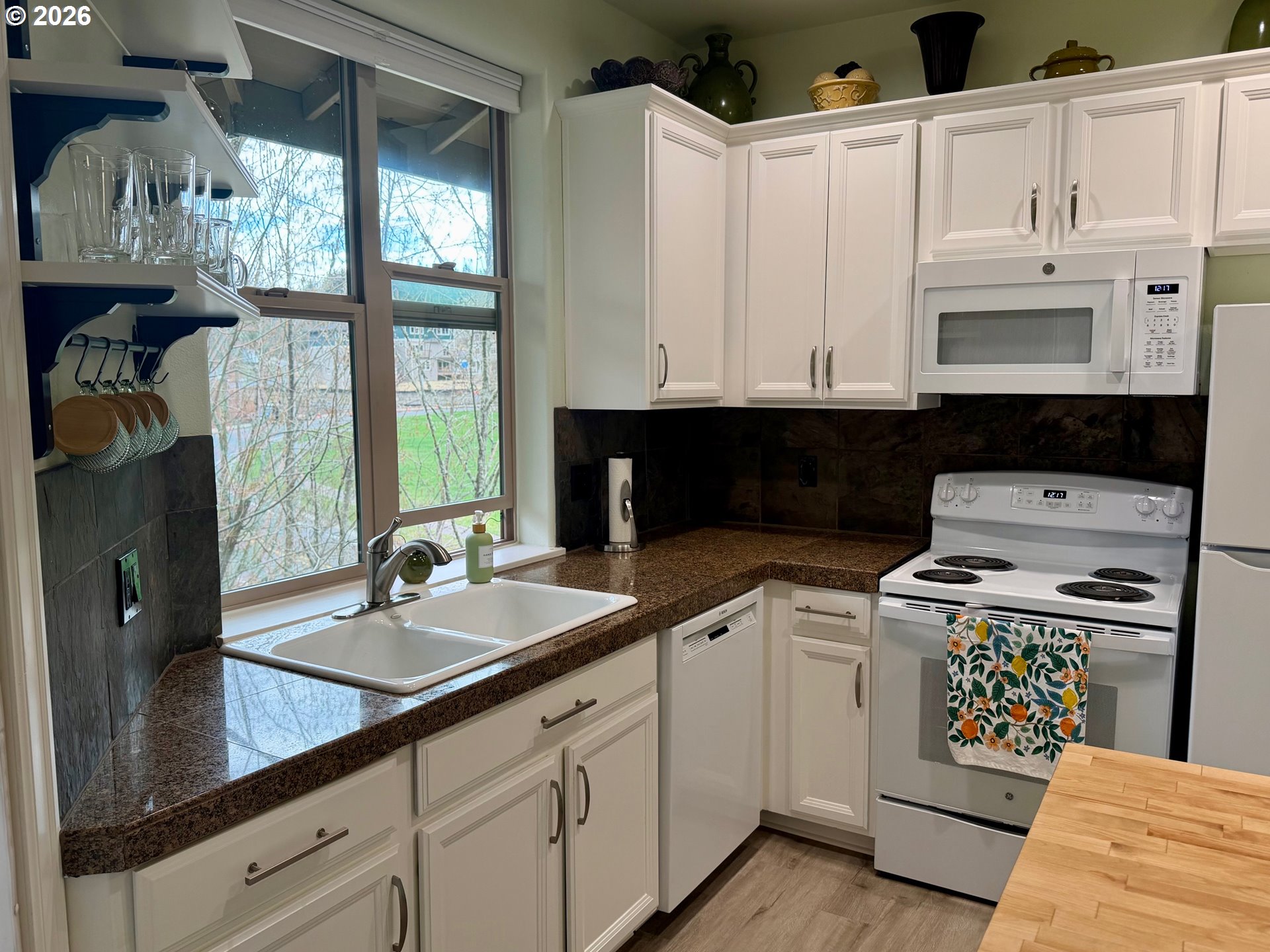 37071 Dubarko Road, Unit 8 Sandy, OR 97055 - Photo 8 of 45