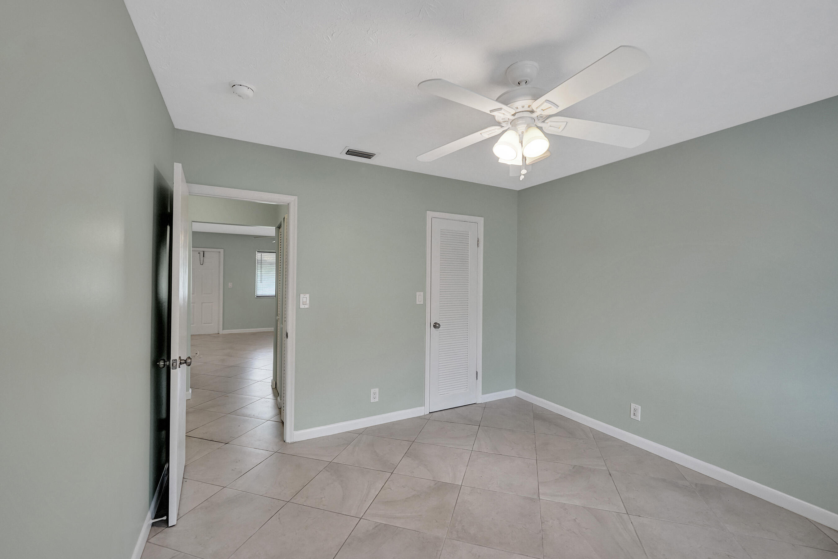 1250 Miami Road, Unit 11 Fort Lauderdale, FL 33316 - Photo 19 of 38 DSC08105