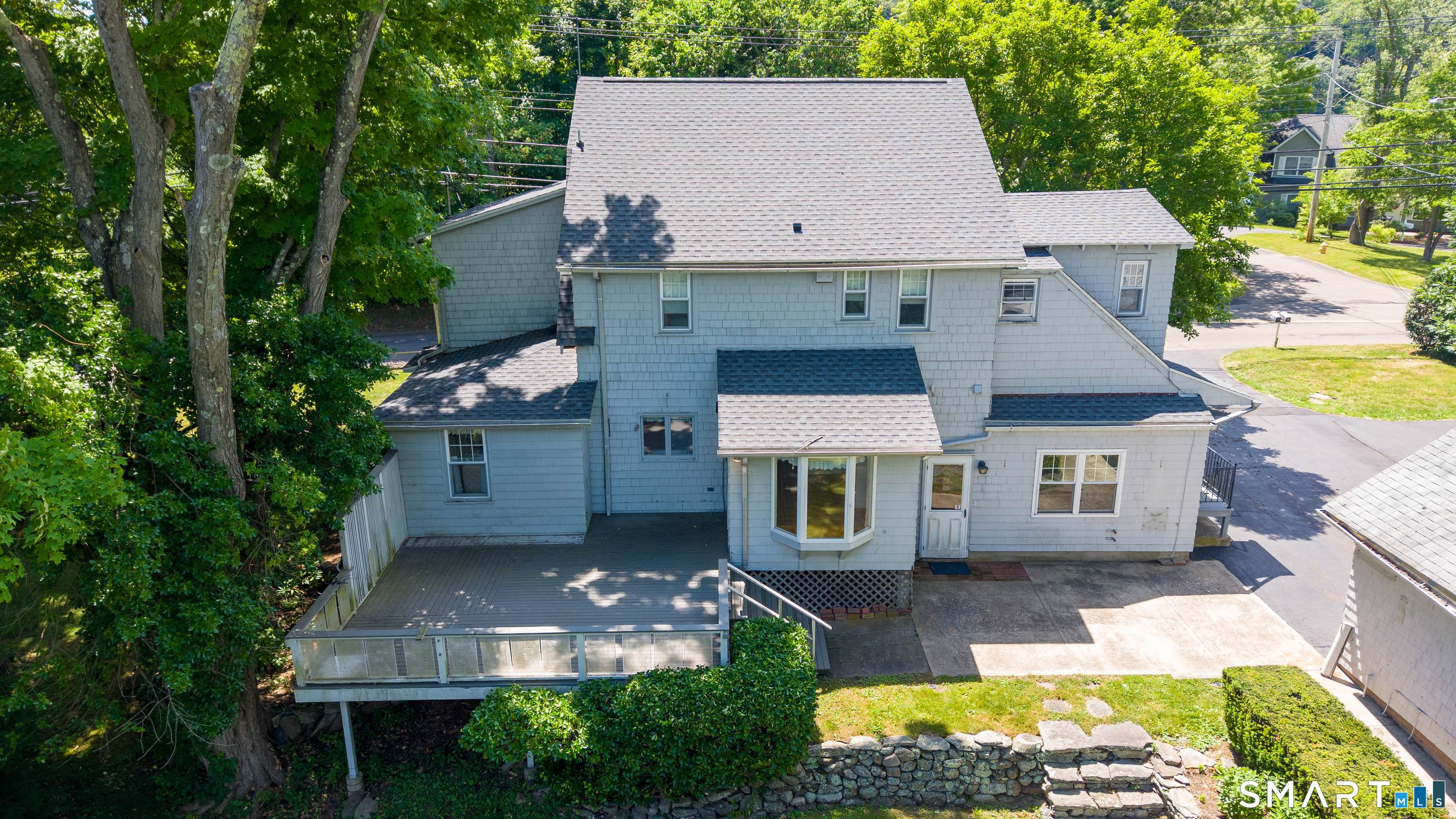 208 Twin Lakes Road North Branford, CT 06471 - Photo 2 of 39