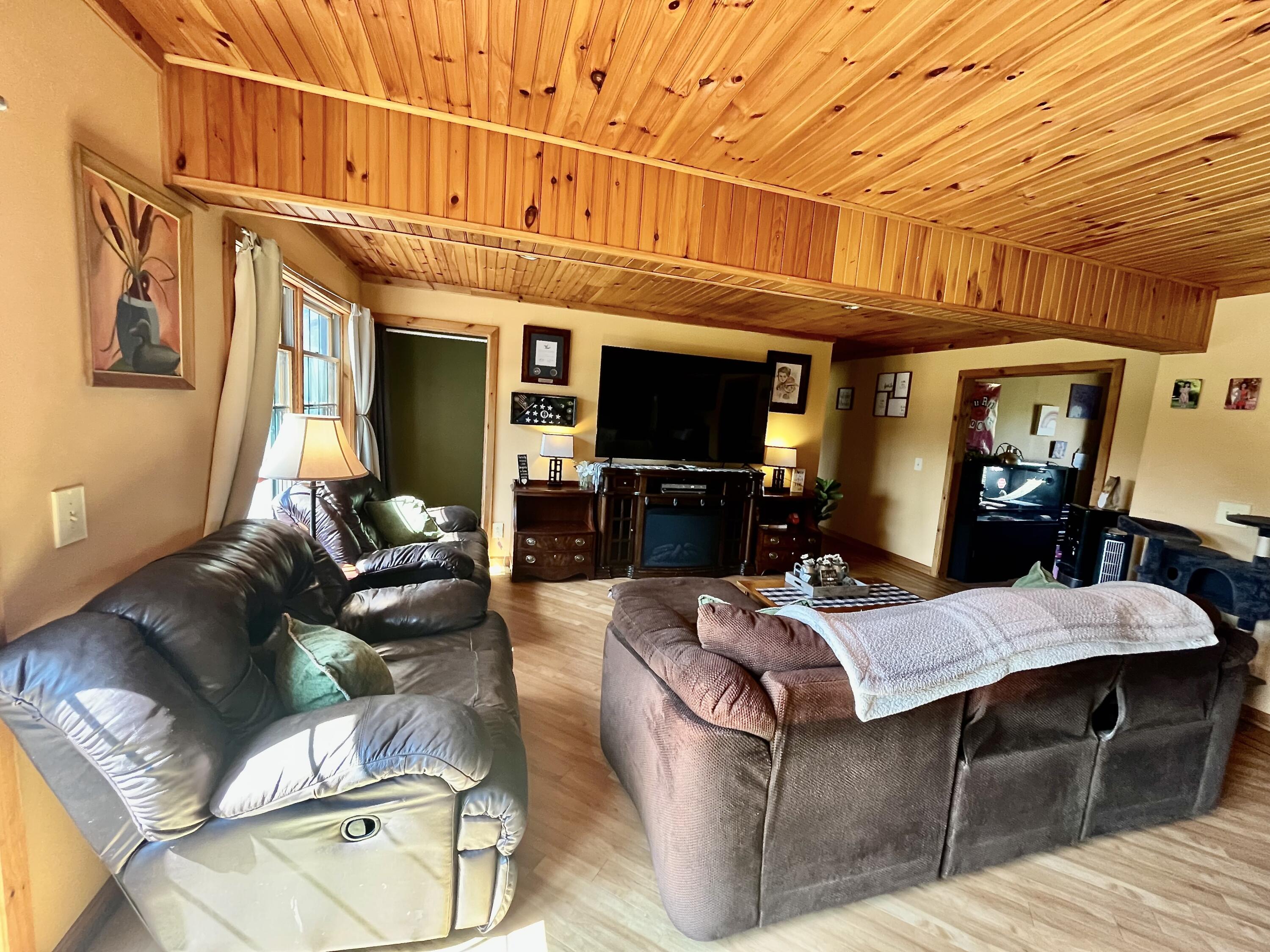 151 Castine Road Champlain, NY 12919 - Photo 6 of 22 Gallery Image 6