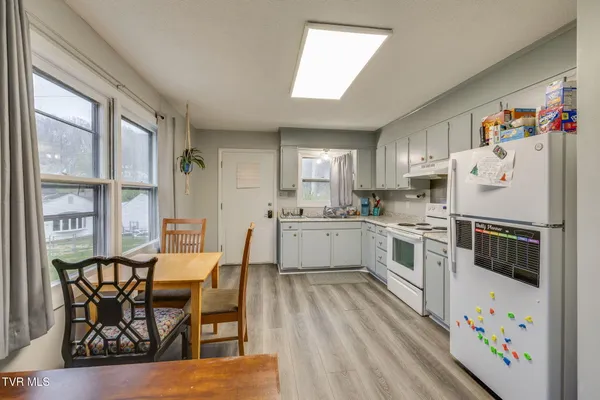 $365,000 | 1326 Valley Drive, Unit 8, Bristol, TN 37620
