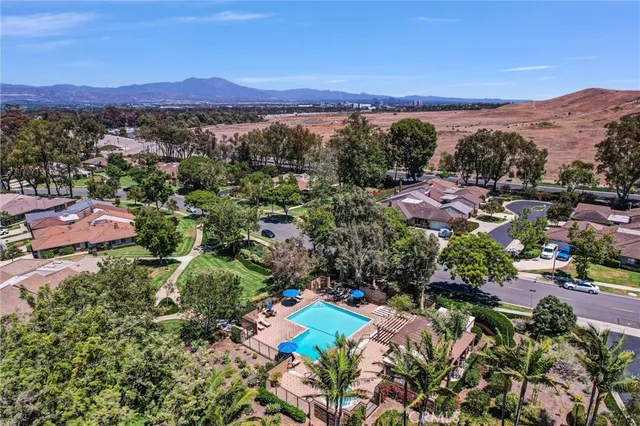 $1,160,000 | 4 Dogwood North, Irvine, CA 92612