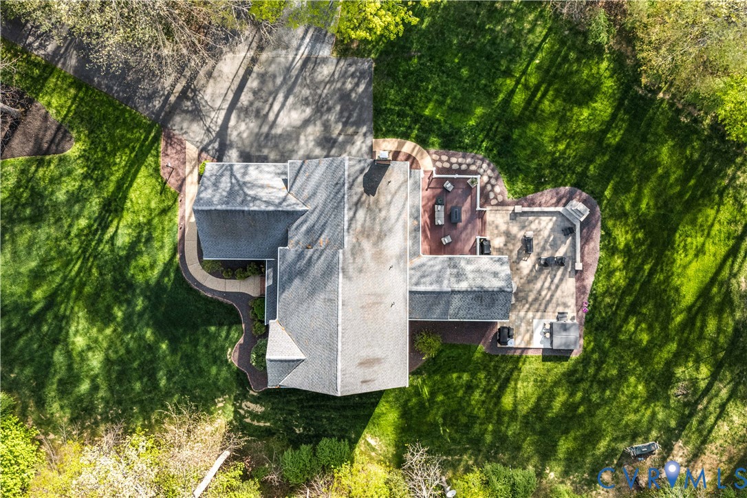 638 Cross Ridge Lane Manakin-Sabot, VA 23103 - Photo 46 of 54 an aerial view of a house with a yard