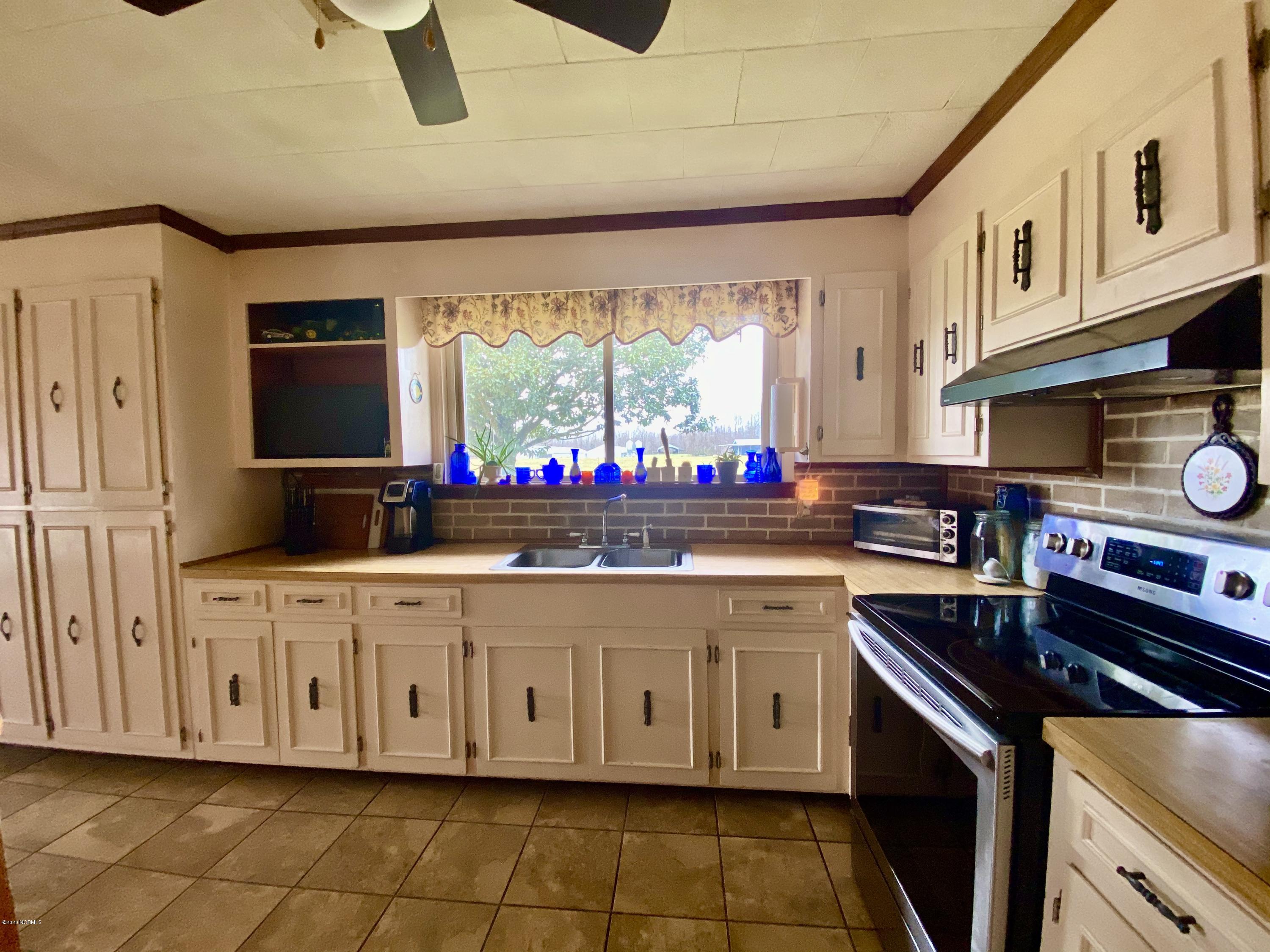548 Republican Road Windsor, NC 27983 - Photo 8 of 34 94A1596B-64A3-4835-B284-DE3416CDC16C_1_2