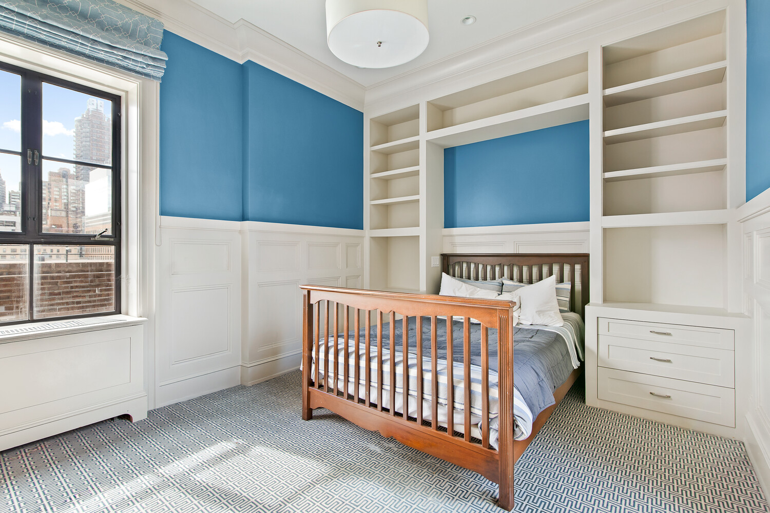 333 East 68th Street, Unit PHC Manhattan, NY 10065 - Photo 15 of 24 a bedroom with a bed and a window