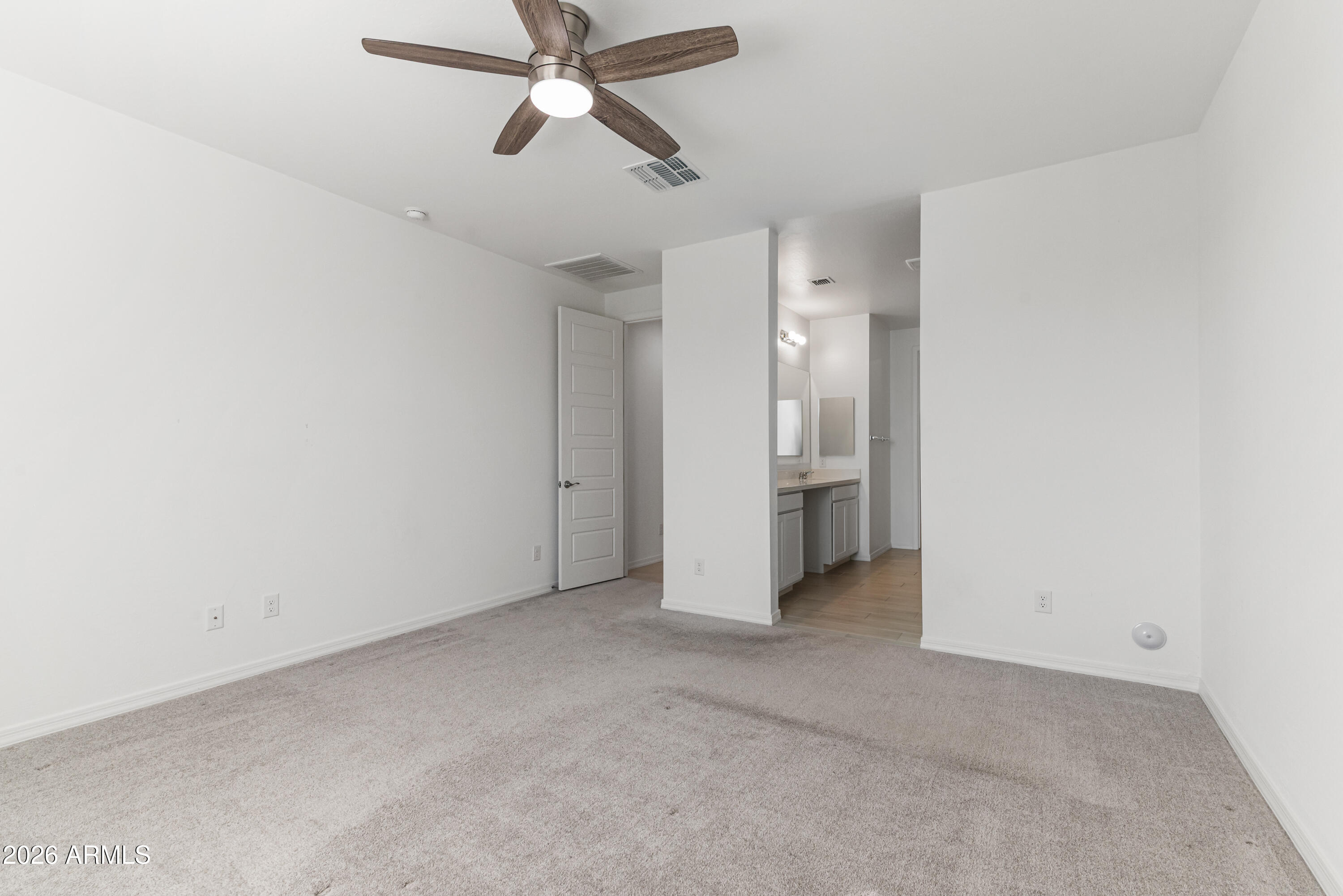 13411 West Rowel Road Peoria, AZ 85383 - Photo 11 of 36 27_13411 w rowel rd-27