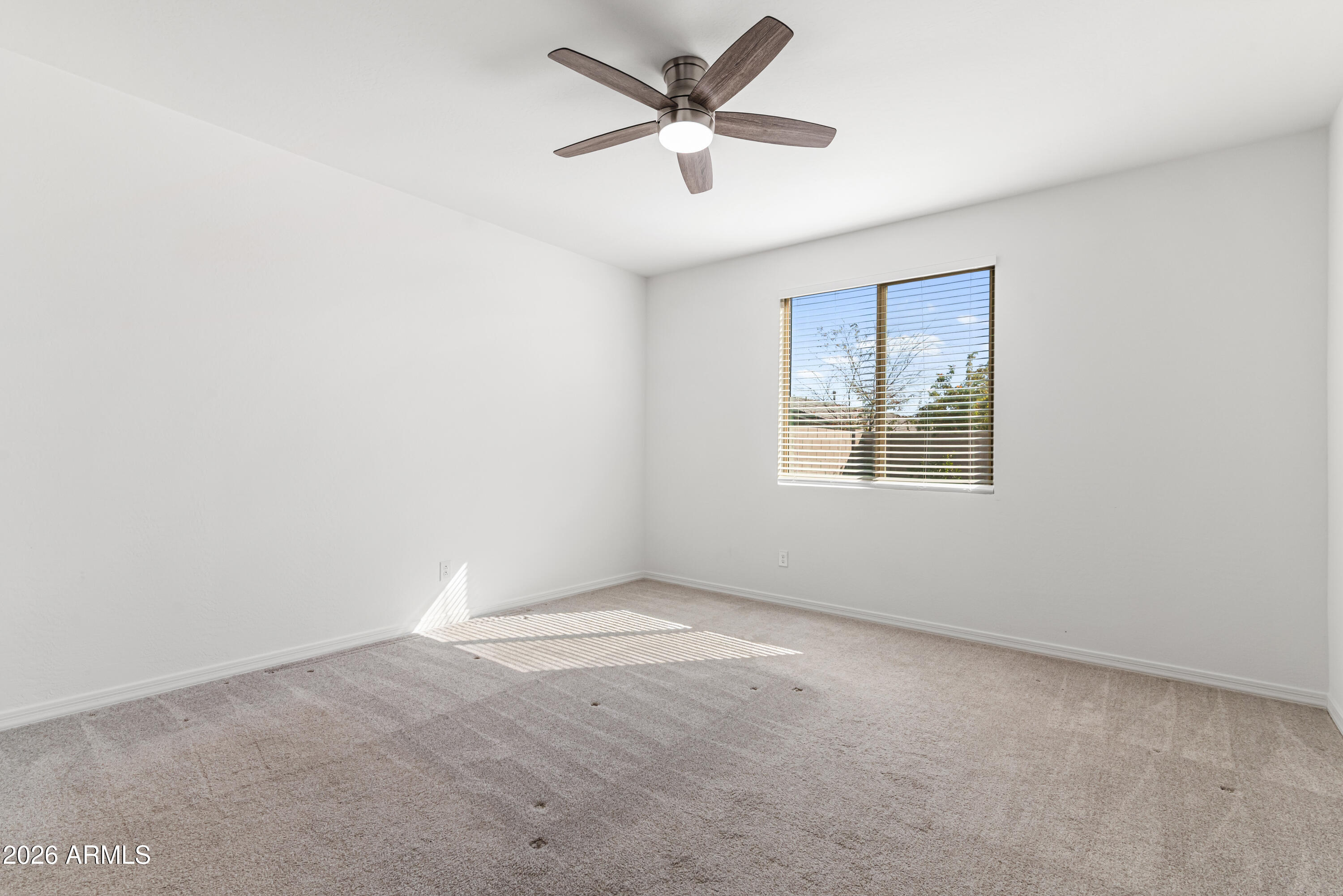 13411 West Rowel Road Peoria, AZ 85383 - Photo 12 of 36 26_13411 w rowel rd-26