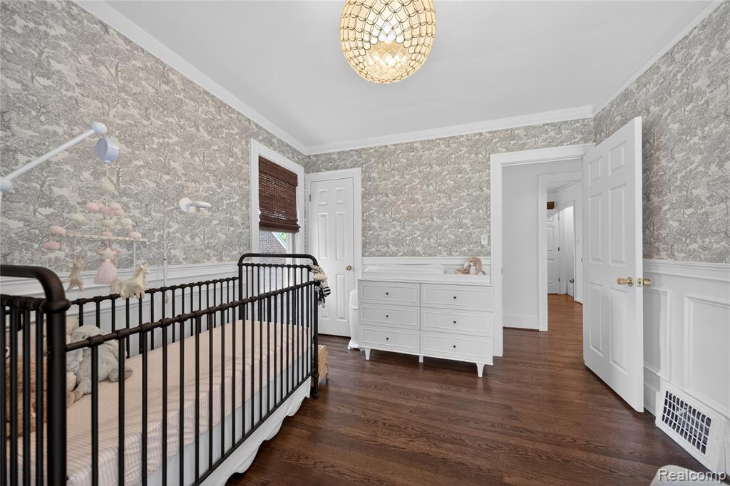 108 Maplefield Road Pleasant Ridge, MI 48069 - Photo 20 of 35 Gallery Image 20