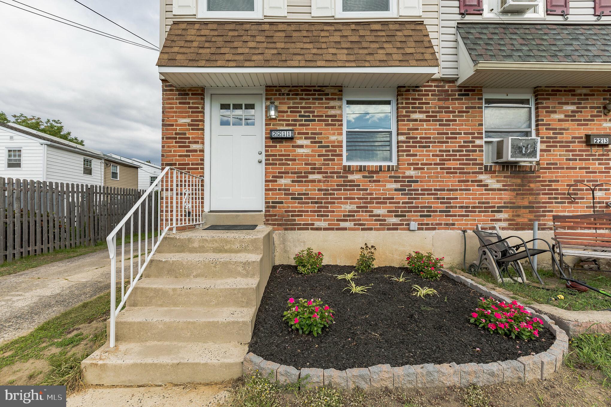 2211 Amosland Road Holmes, PA 19043 - Photo 2 of 27