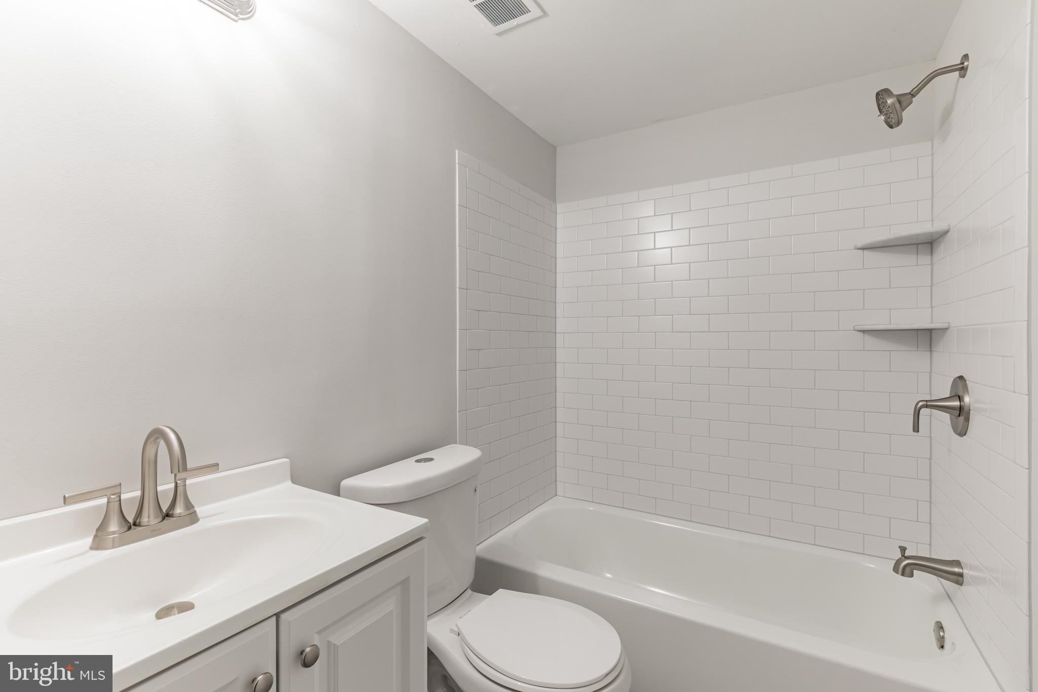 2211 Amosland Road Holmes, PA 19043 - Photo 22 of 27