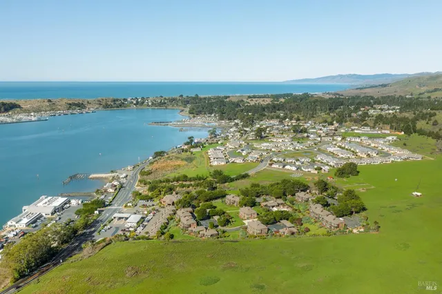 $975,000 | 153 Harbor View Way, Bodega Bay, CA 94923