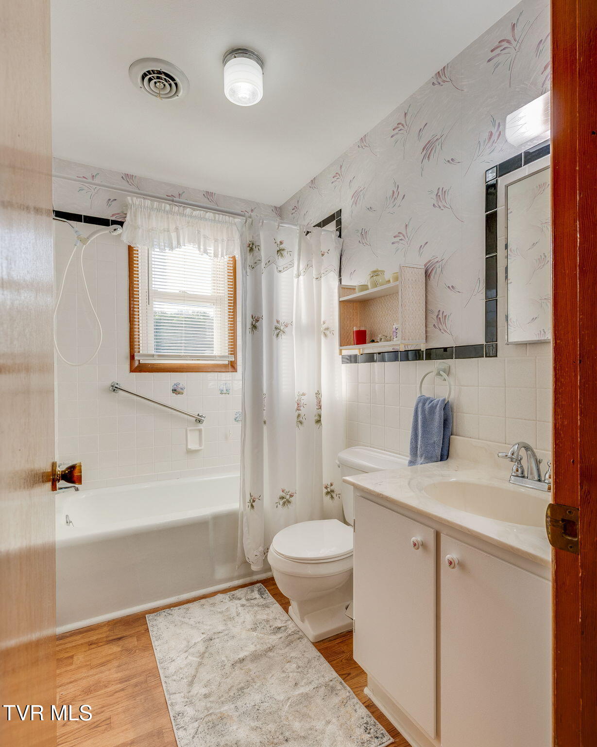 1833 Jackson Hollow Road Kingsport, TN 37663 - Photo 15 of 38 014