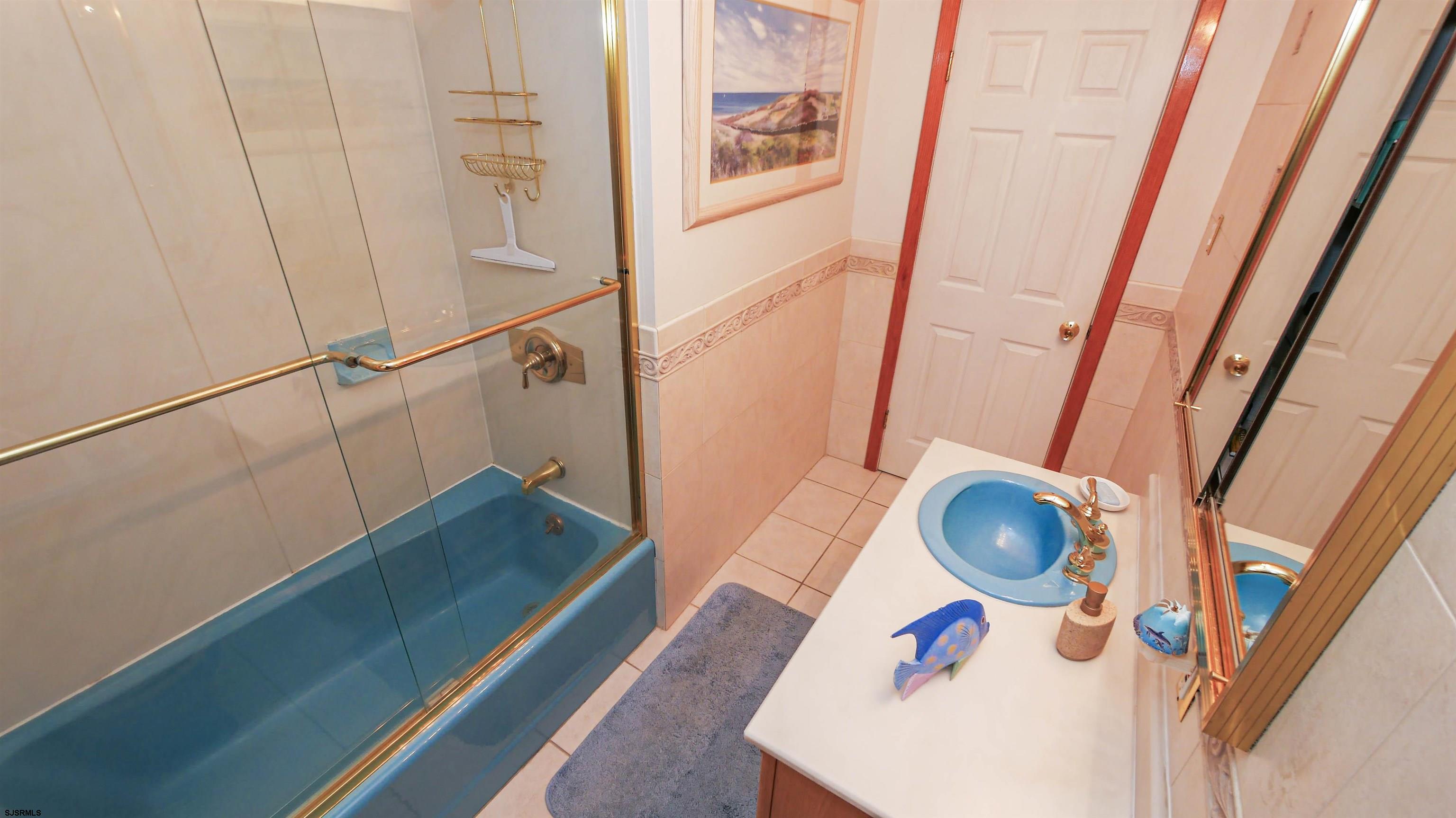 2042 Sutton Avenue Northfield, NJ 08225 - Photo 19 of 32 a view of living room with furniture and wooden floor