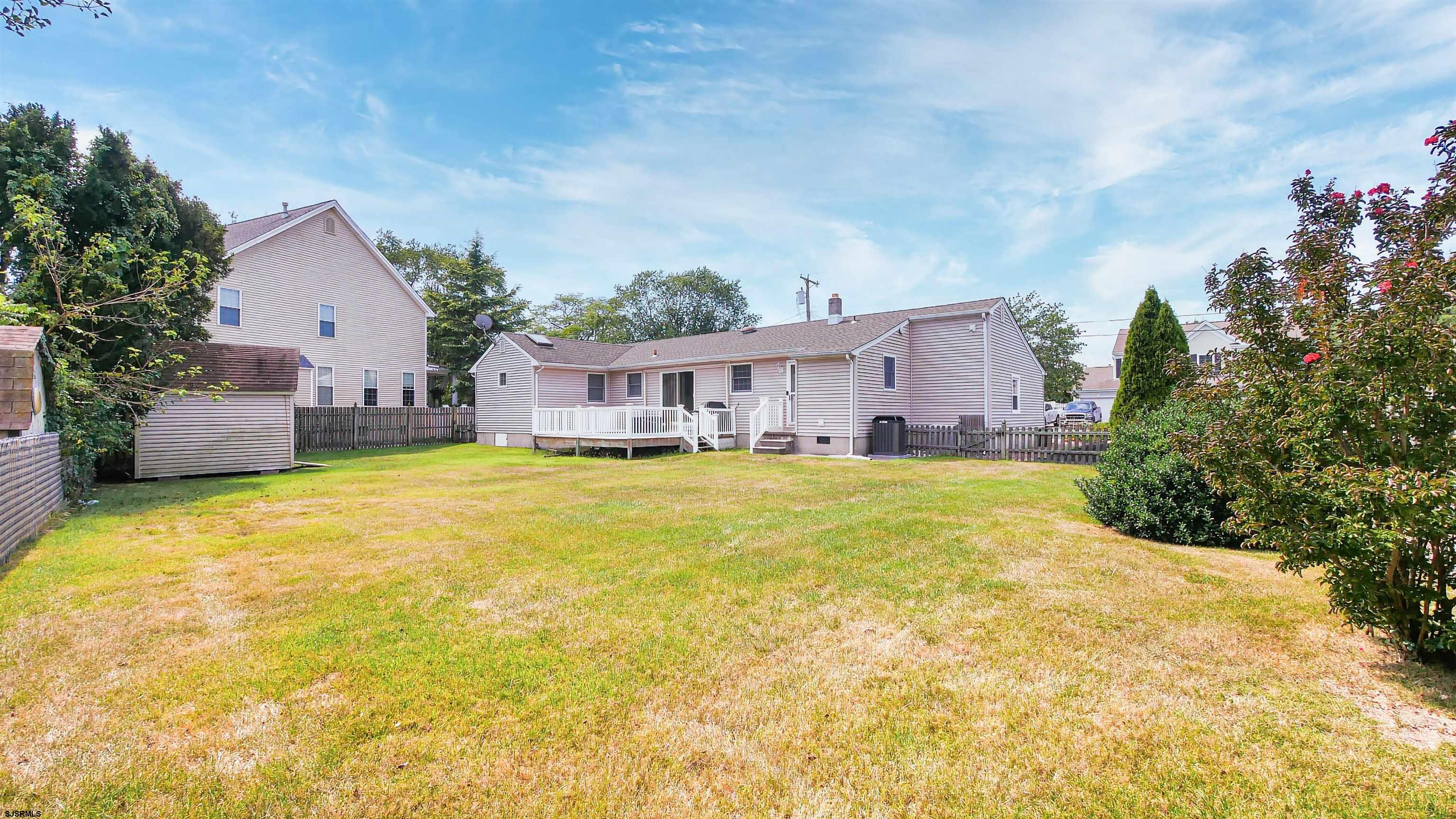 2042 Sutton Avenue Northfield, NJ 08225 - Photo 31 of 32 a swimming pool view with seating space