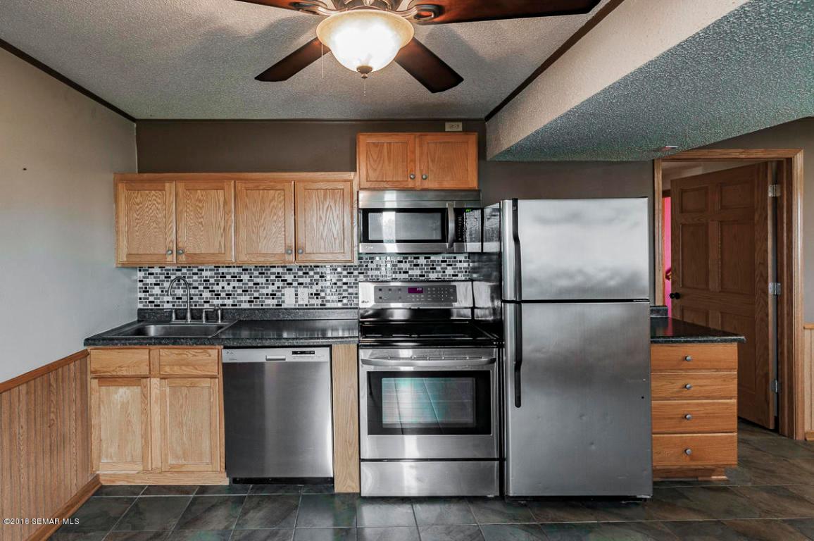 3553 8 1/2 Street Northwest Rochester, MN 55901 - Photo 3 of 28 Gallery Image 3