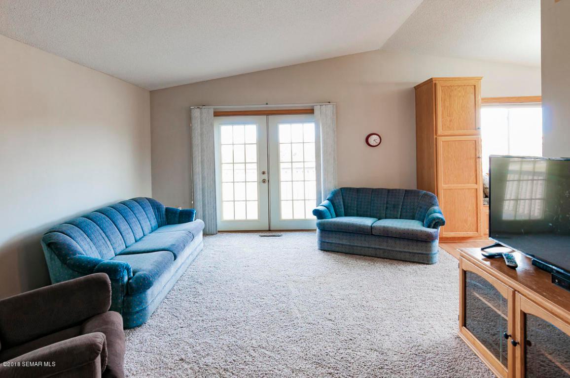3553 8 1/2 Street Northwest Rochester, MN 55901 - Photo 8 of 28 Gallery Image 8