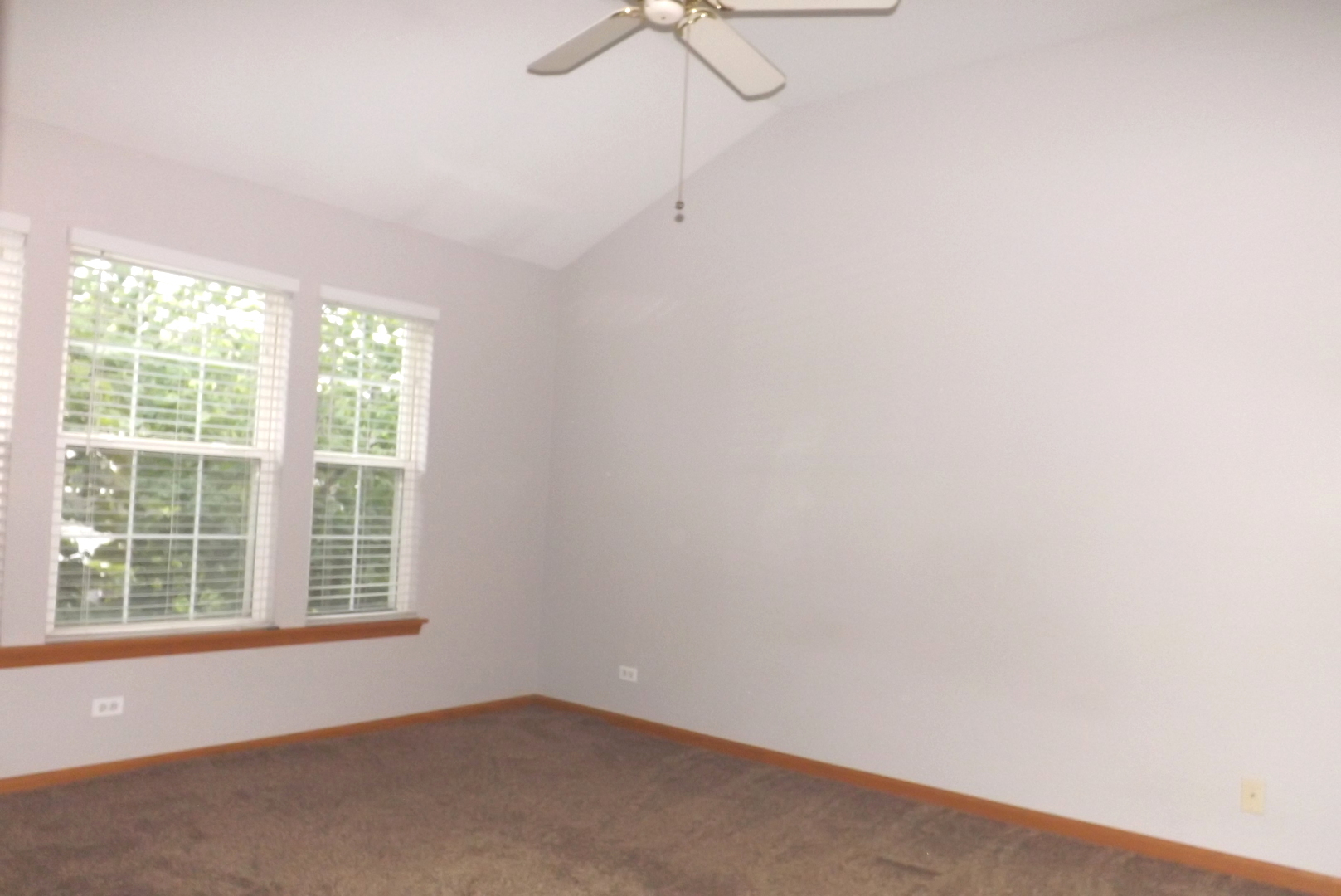 512 West Wildspring Road Round Lake, IL 60073 - Photo 9 of 16 a small space with a window