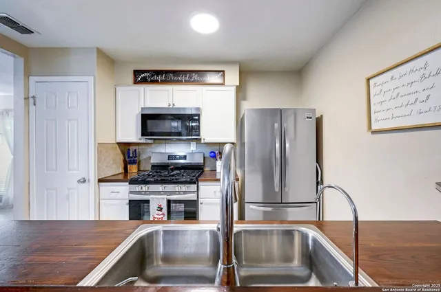 $229,000 | 117 Lost Forest Street, Live Oak, TX 78233