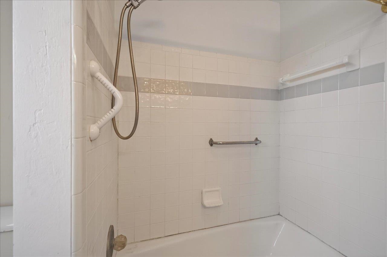 3170 Lakeview Point Road Quincy, FL 32351 - Photo 16 of 63