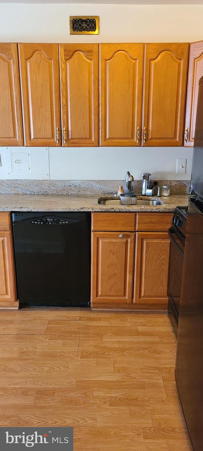 5225 Pooks Hill Road, Unit 807N Bethesda, MD 20814 - Photo 23 of 26