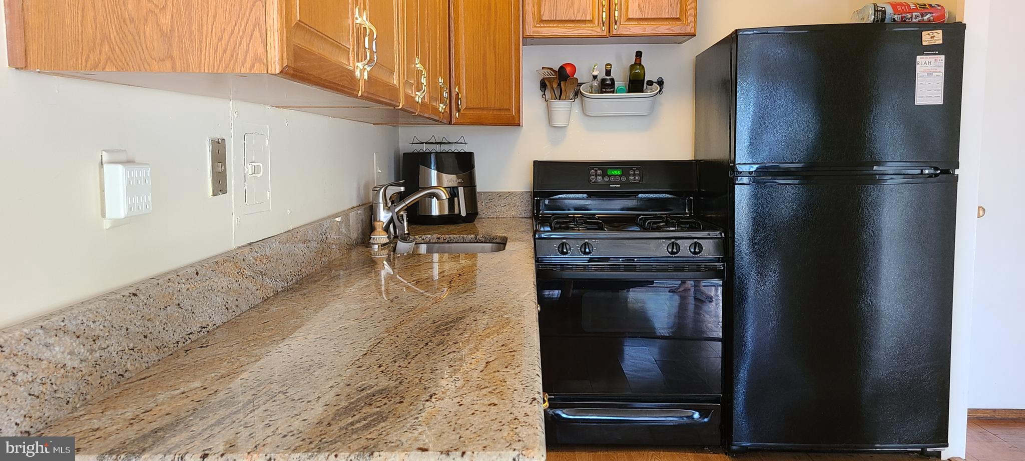 5225 Pooks Hill Road, Unit 807N Bethesda, MD 20814 - Photo 5 of 26