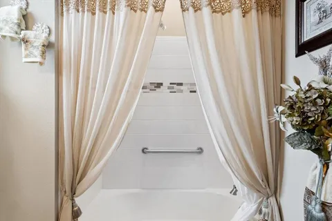 $530,000 | 8412 Southwest 93rd Circle, Ocala, FL 34481