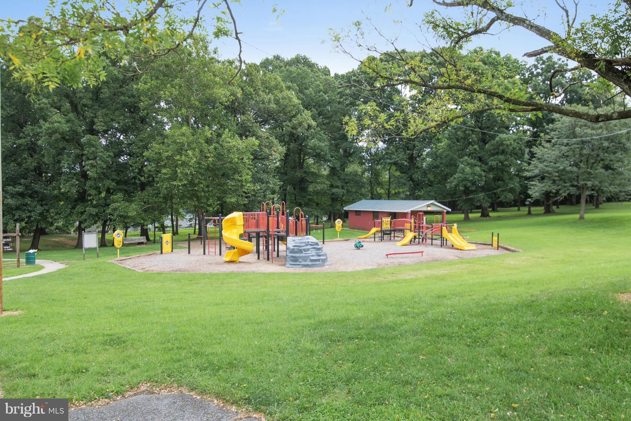 1031 Elm Road Baltimore, MD 21227 - Photo 24 of 25 Community