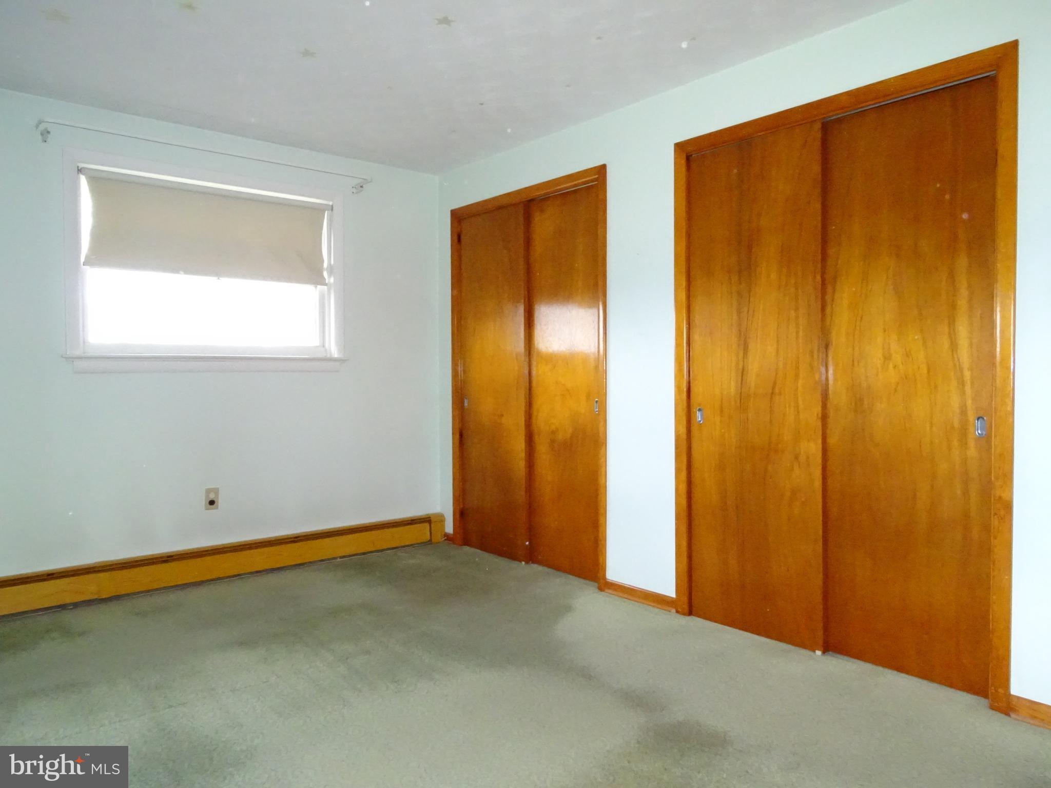 1260 Crescent Road York, PA 17402 - Photo 13 of 35 Master Bedroom