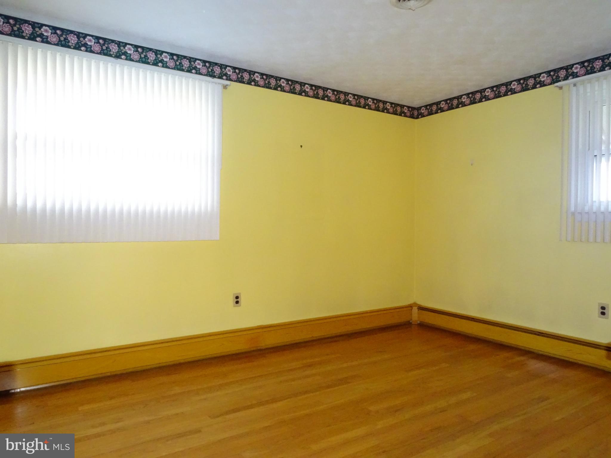 1260 Crescent Road York, PA 17402 - Photo 15 of 35 Bedroom 1