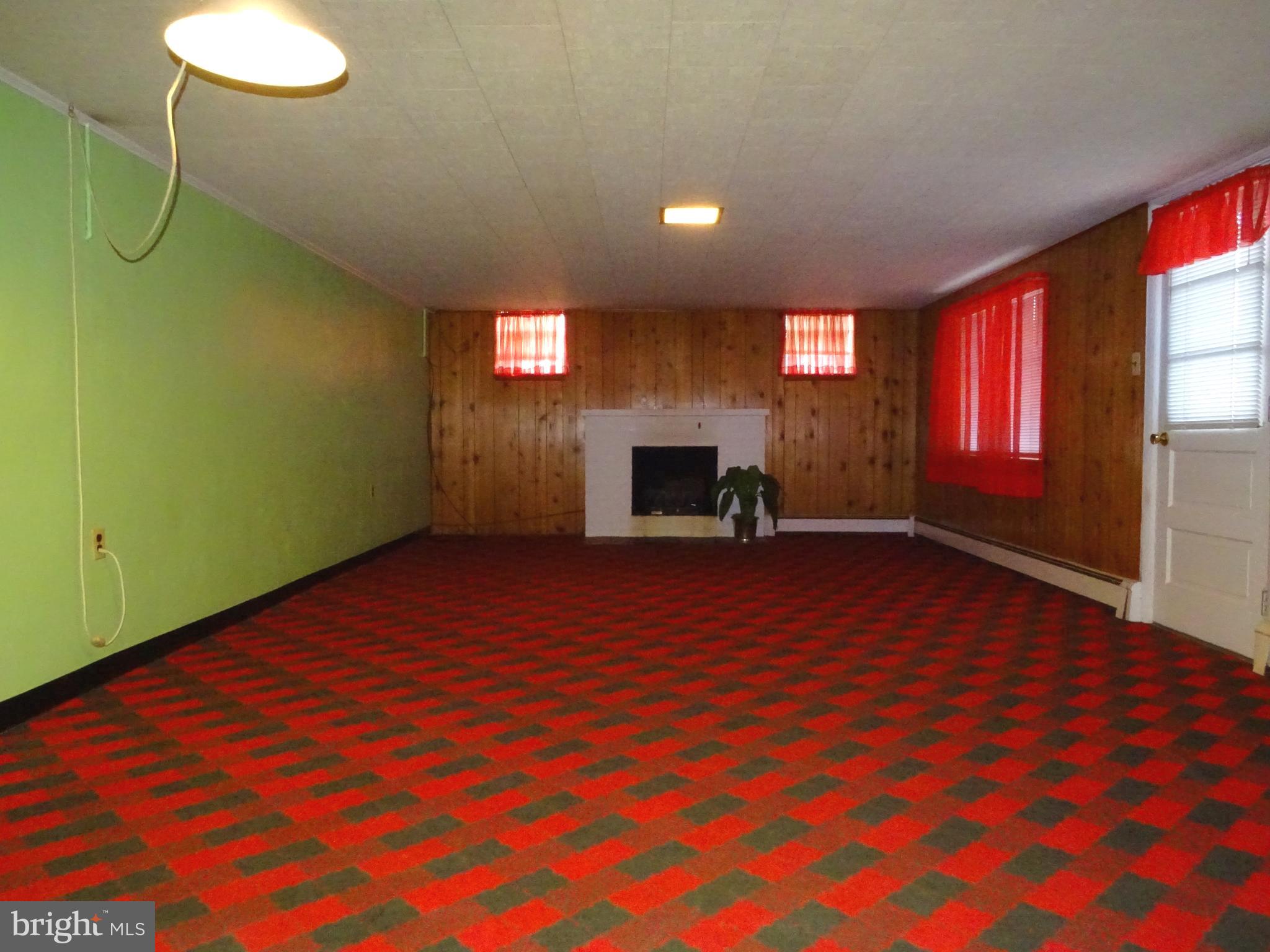 1260 Crescent Road York, PA 17402 - Photo 19 of 35 Rec Room
