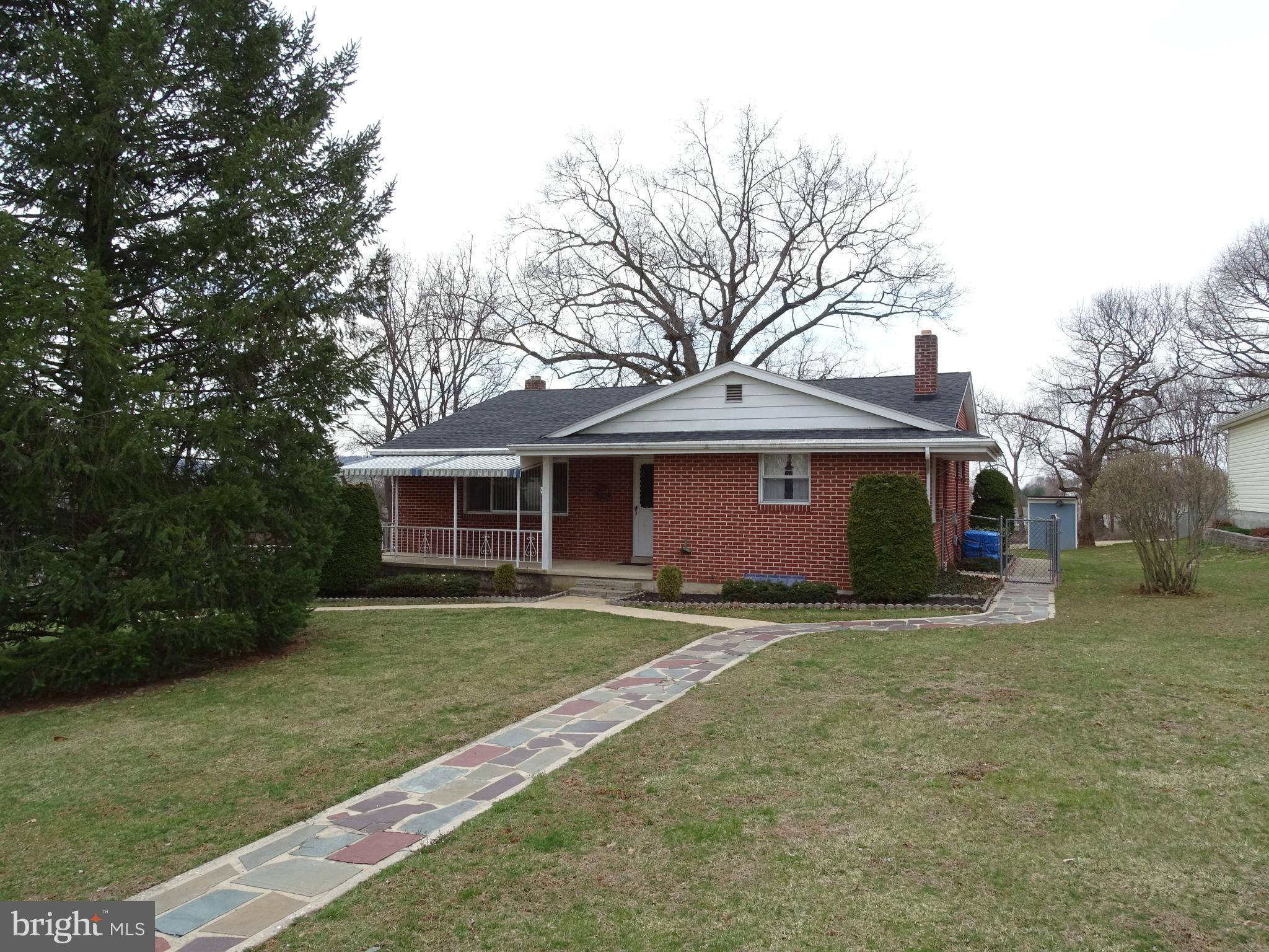 1260 Crescent Road York, PA 17402 - Photo 27 of 35 Front View