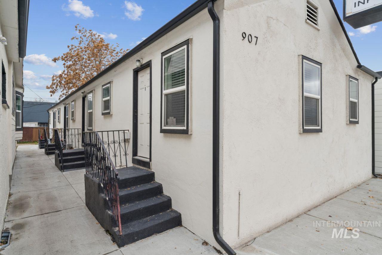 911 2nd Street South Nampa, ID 83651 - Photo 33 of 50 View of home's exterior with stucco siding