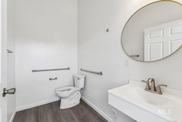 $1,425,000 | 911 2nd Street South, Nampa, ID 83651