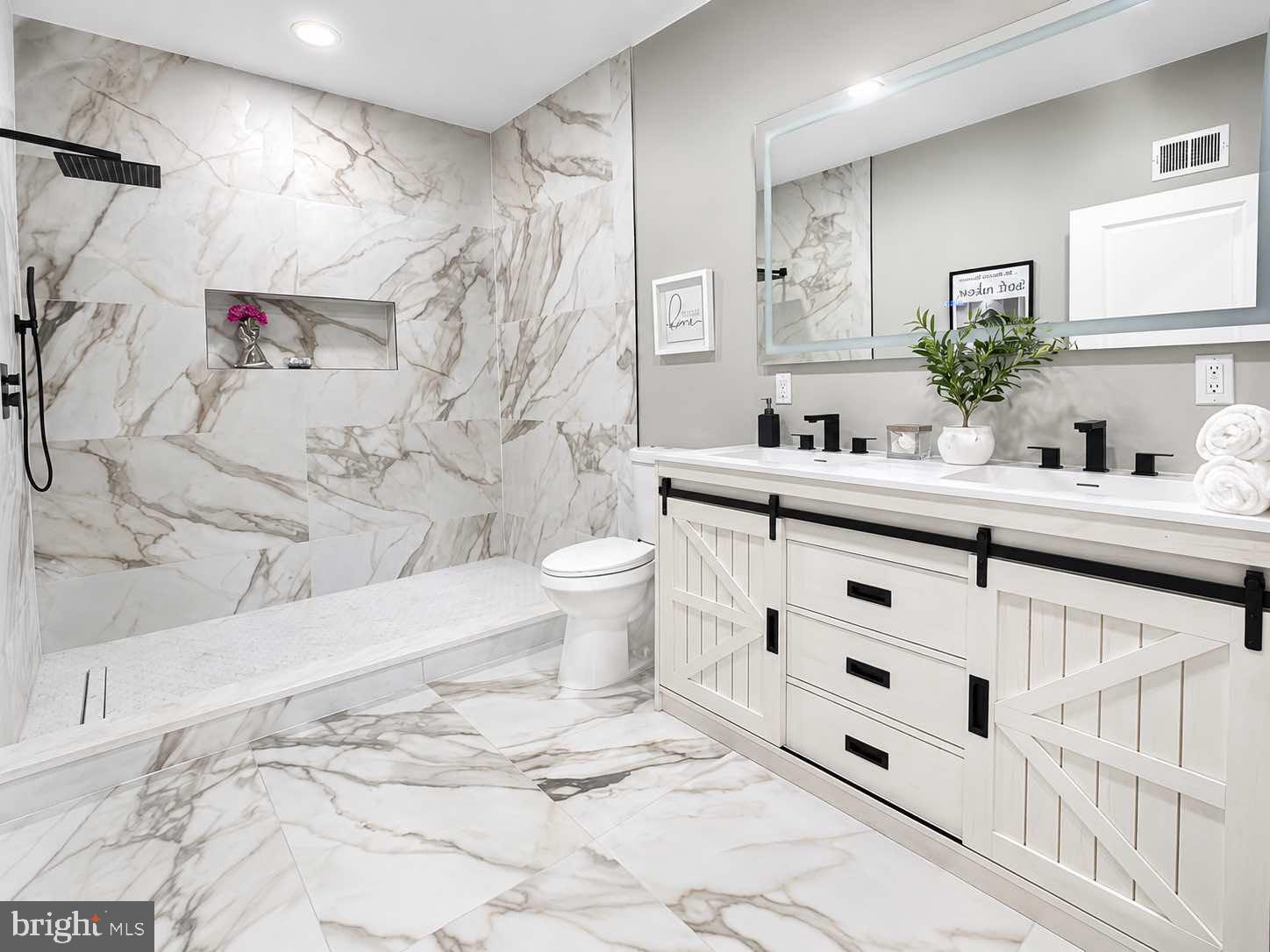 4909 Church Road Mount Laurel, NJ 08054 - Photo 18 of 33 Main Bathroom