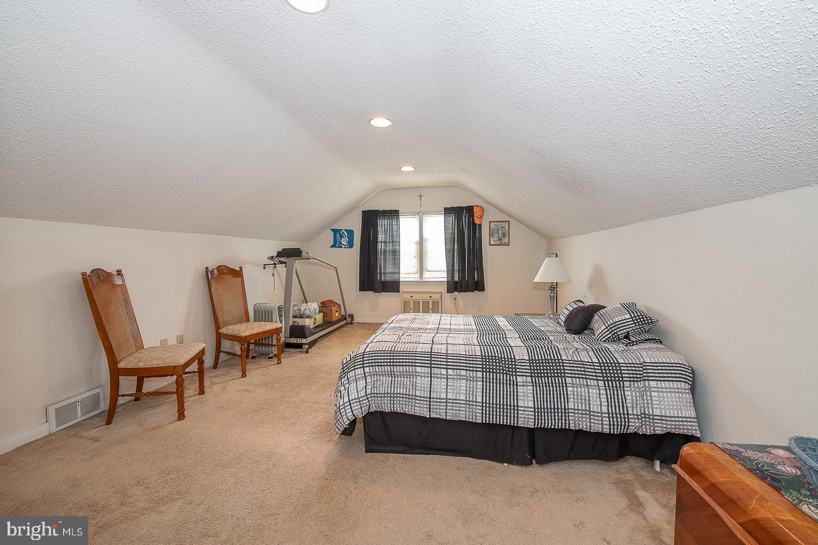 555 Vernon Road Springfield, PA 19064 - Photo 23 of 43 Bedroom 4