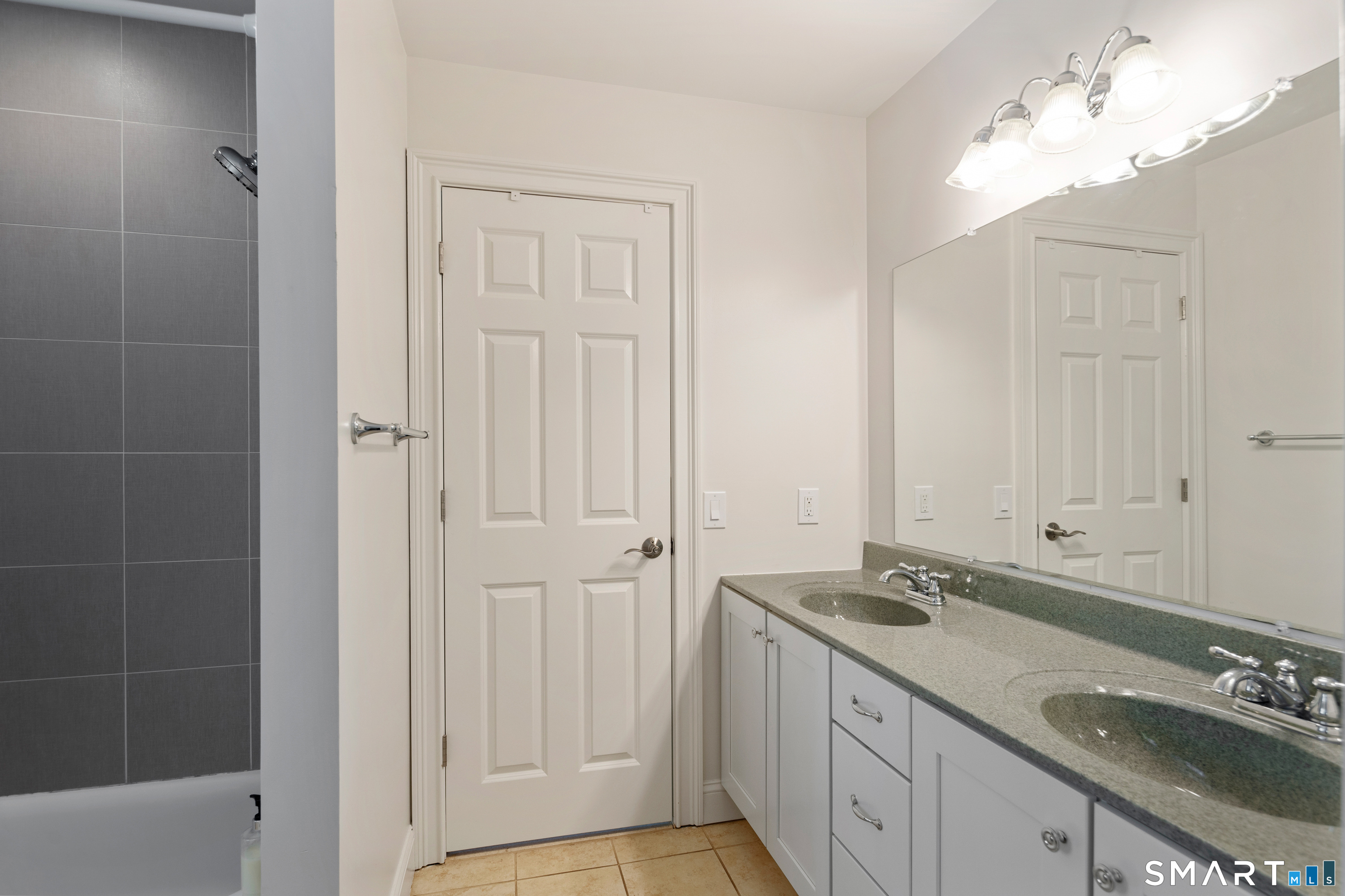 47 Summit Ridge Road Stamford, CT 06902 - Photo 29 of 40 Gallery Image 29