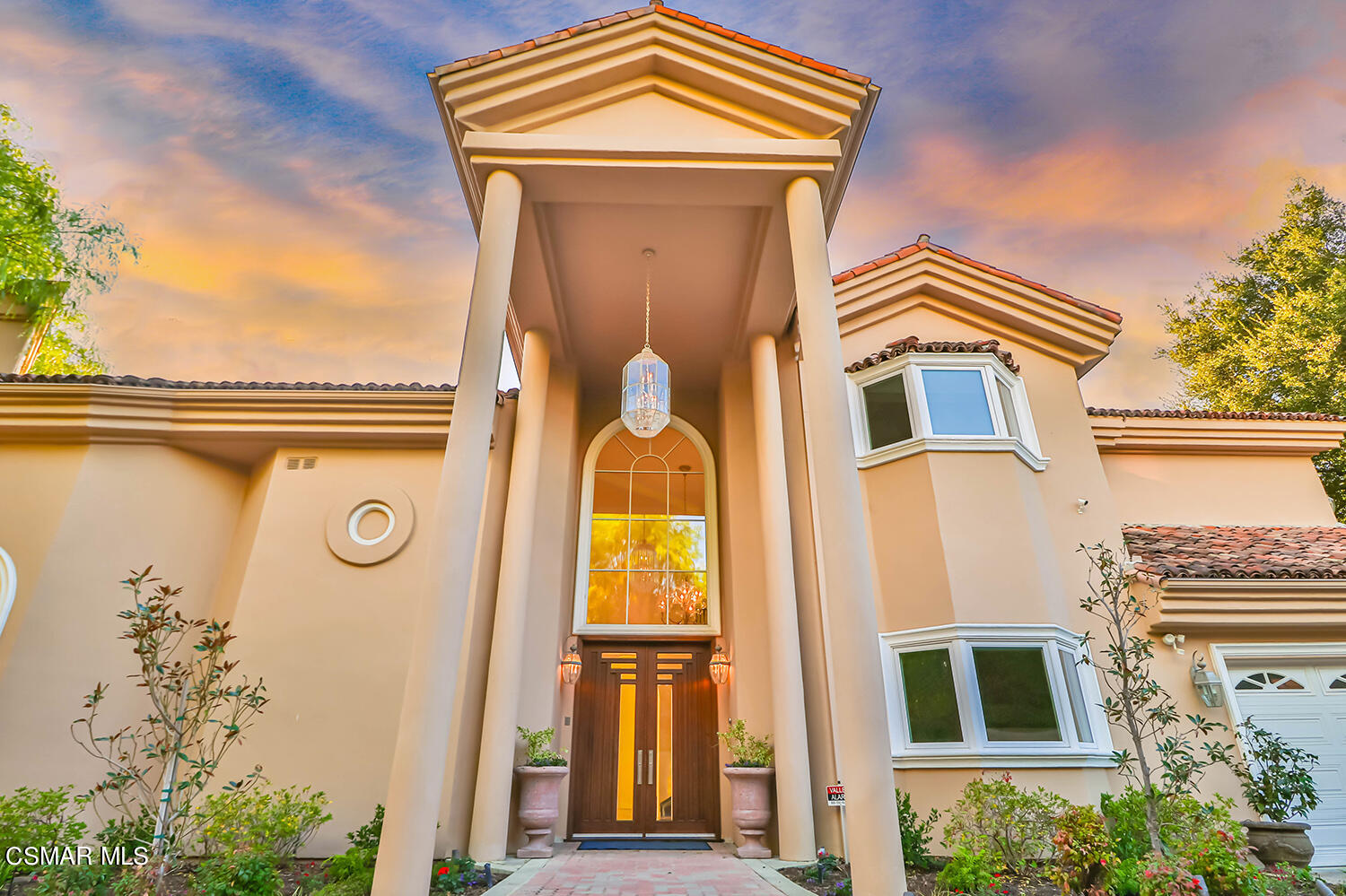 27 Dapplegray Road Bell Canyon, CA 91307 - Photo 12 of 94 aFront and Entry8