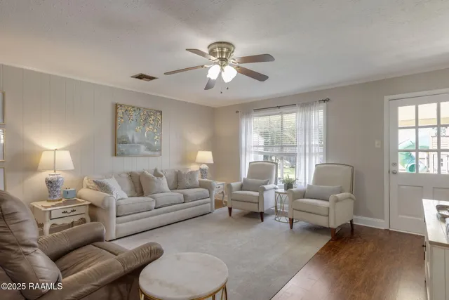 $245,000 | 124 Alyene Drive, Lafayette, LA 70506