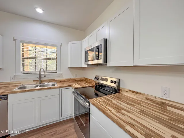 $244,000 | 533 Hudson Road, Sardis, MS 38666