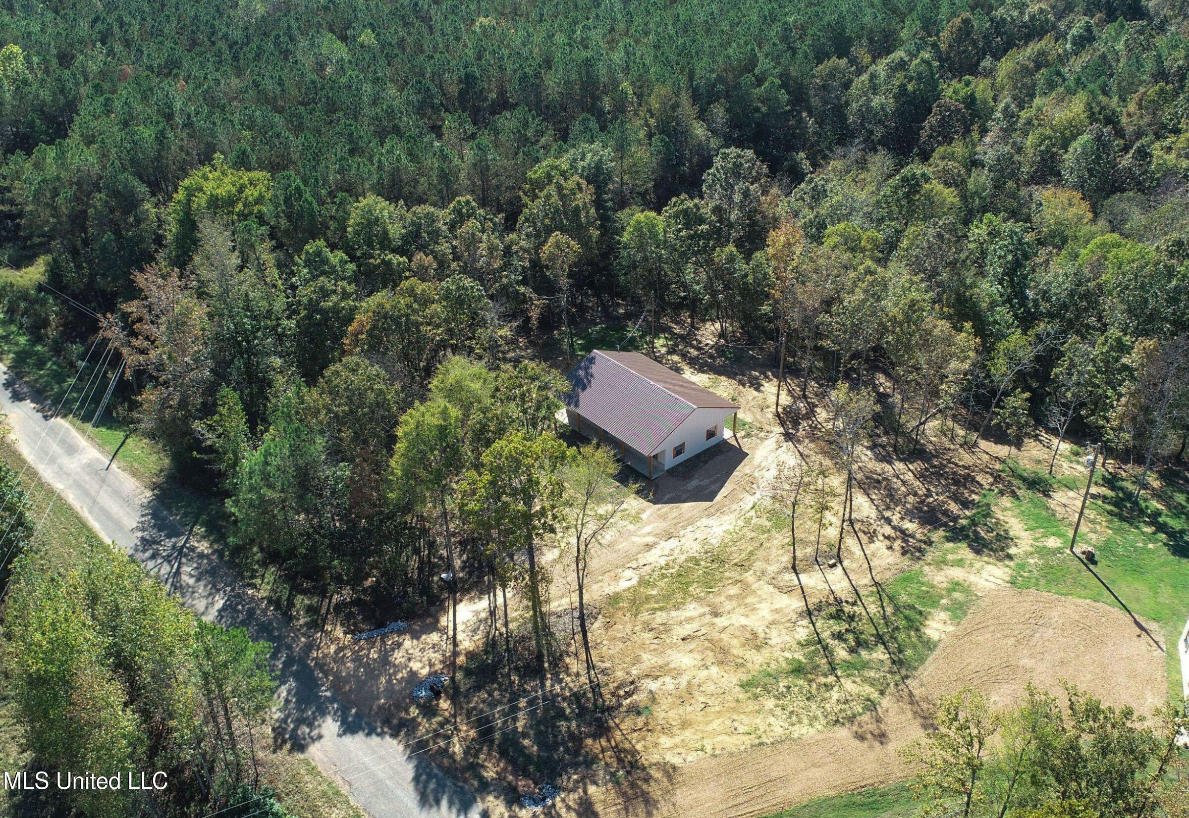 533 Hudson Road Sardis, MS 38666 - Photo 5 of 106 3hdsrd1