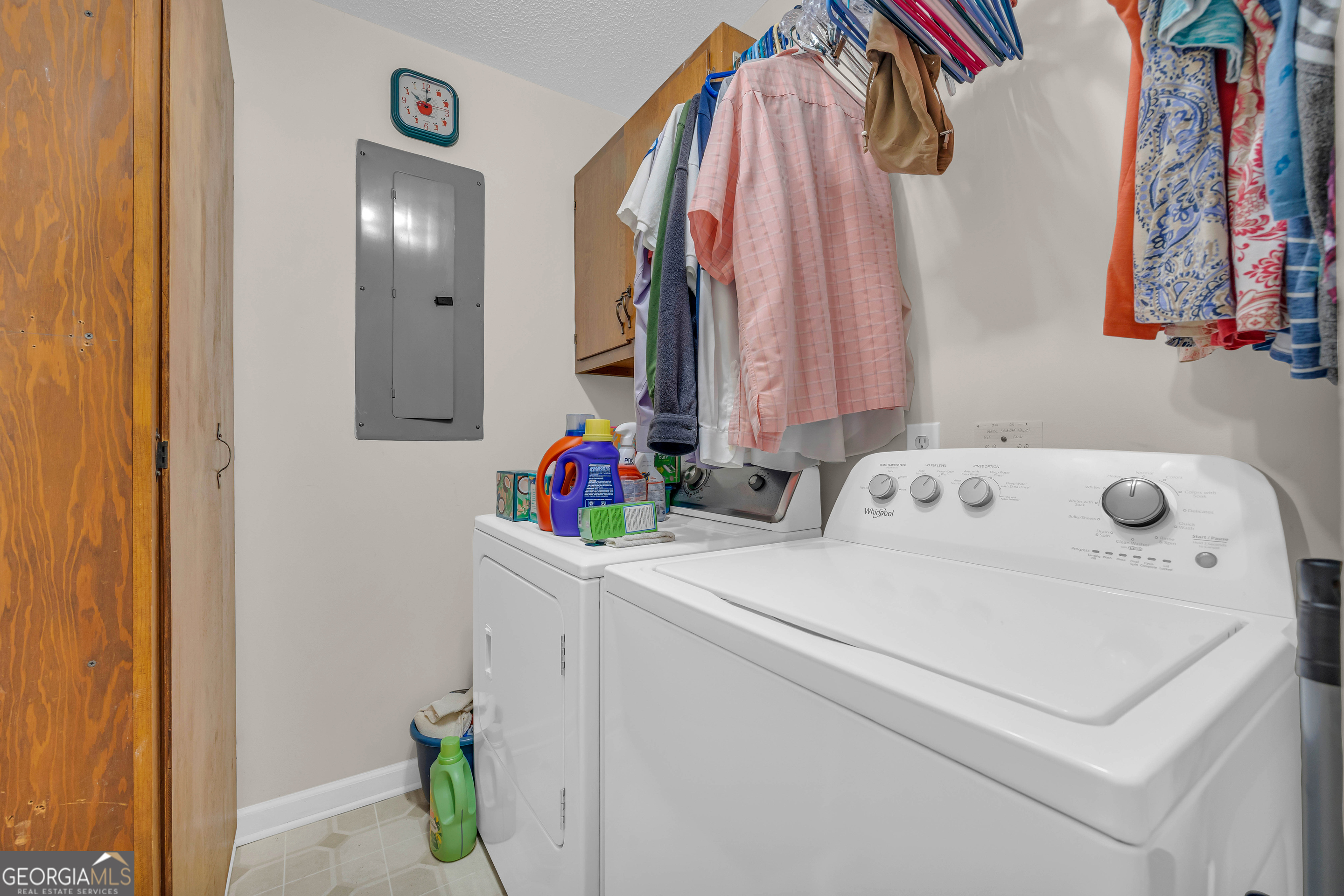 97 Estatohe Circle Toccoa, GA 30577 - Photo 33 of 54 a utility room with dryer and washer